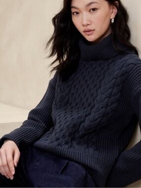 NWT Banana Republic Turtleneck Cable-Knit Sweater in Dark Navy